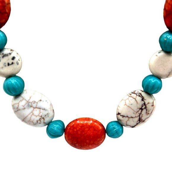 Magnesite, Dyed Agate & Faux Turquoise Beaded Necklace    M4 - Picture 3 of 9
